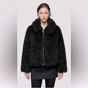 OOF WEAR Woman’s Black Faux Fur Collared Short Teddy Jacket New With Tags